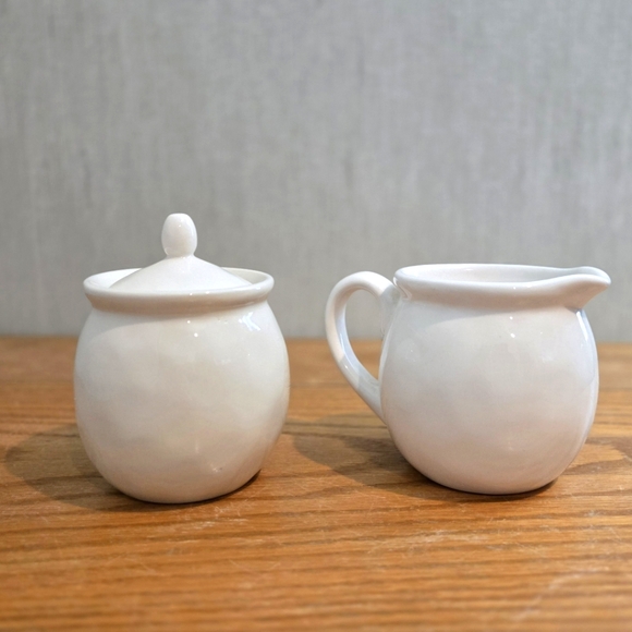 M Stamp Cream & Sugar - Picture 3 of 3